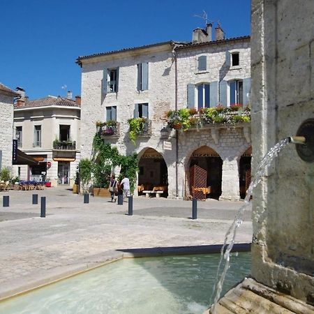 Gite La Canopee A Duras - Piscine Экстерьер фото